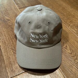 New York New York Corridor tan hat